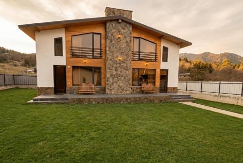 MV Cottage 1 - Two-Bedroom Villa in Tsemi