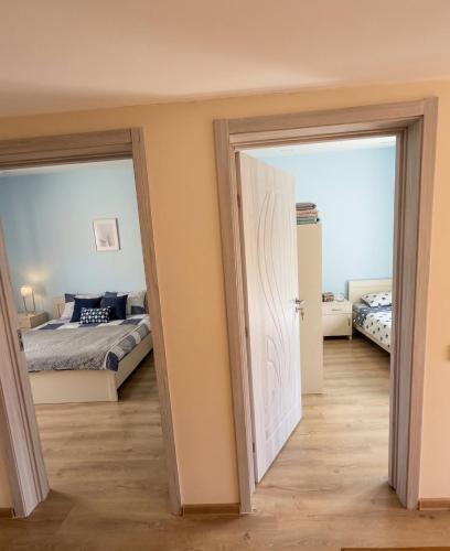 MV Cottage 2 - Two-Bedroom Villa in Tsemi