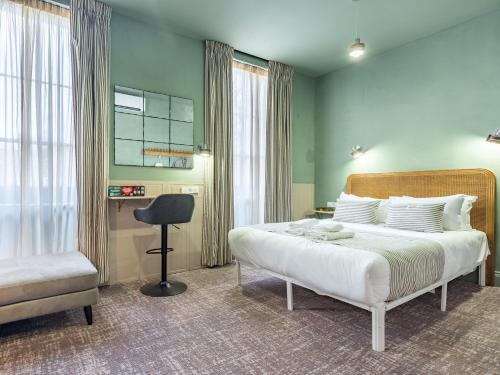 room detail thumbnail 0