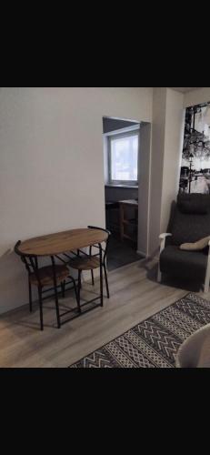 Cozy and renovated home in Munkkivuori! in Munkkiniemi