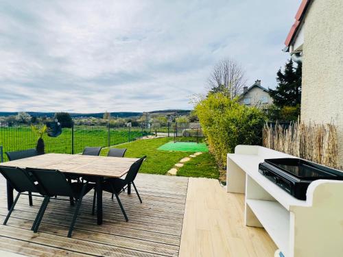 Зручності, Maison familiale piscine les petits loups in Кушей