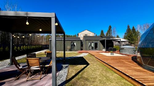 Romantic Holiday House Nandi Rezidence Janupietis in Iecava