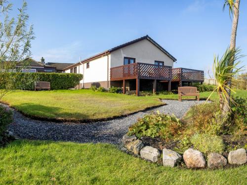 Зовнішній вигляд готелю, Orasay Inn in Острівець Південний Уїст