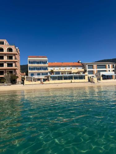 Vista exterior, Grand Hotel Moriaz in Le Lavandou