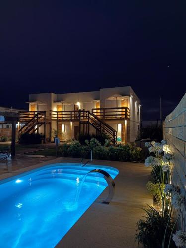 Ocean Breeze A2, sobre el mar, piscina climatizada