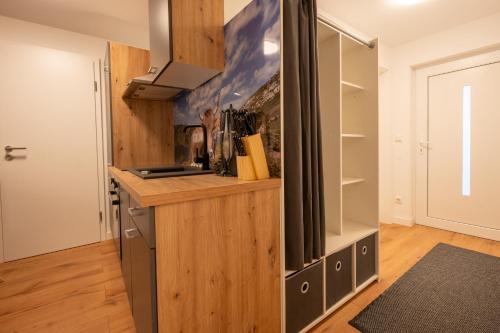 廚房, Haus SYDNEY by Wohn-Zeit - über 200 Betten im Umkreis von 87700 Memmingen (Haus SYDNEY by Wohn-Zeit - uber 200 Betten im Umkreis von 87700 Memmingen) in 勞查赫