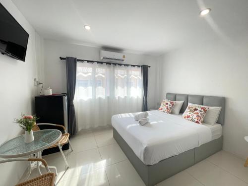 room detail thumbnail 0