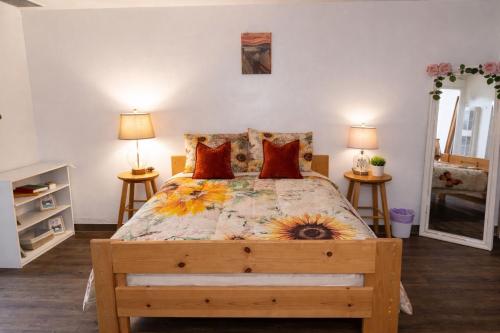 Beautiful Stay Near Downtown in Oleander Sunset in 夾竹桃日落