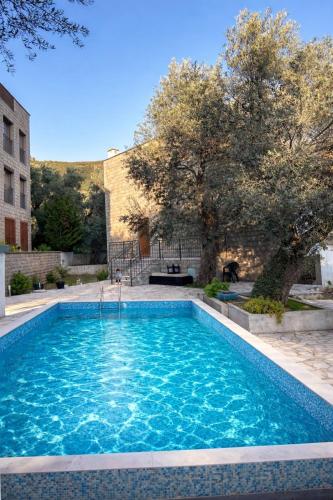 La Pietra Petrovac