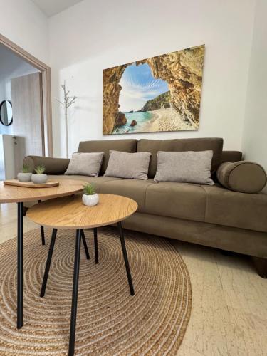 Yanna's Apartments 4