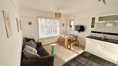 Hengistbury Head 2 bedroom apartment near beach – khách sạn tại East Southbourne and Tuckton