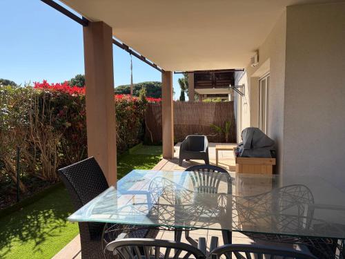 Appartement 65m2 avec Piscine et Rez de jardin 80m2 in Capitou