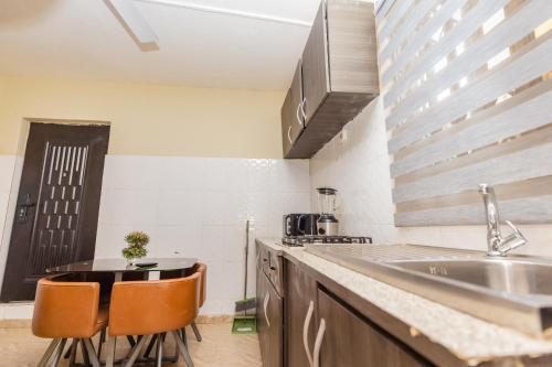 We care 4u lodge in 恩格勒希阿曼夫羅
