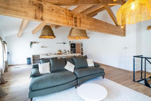 Maison au coeur de Nîmes avec garage et terrasse gîte à louer Nîmes