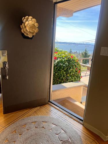 Sunset Ocean Retreat – khách sạn tại Tây Vancouver