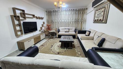 Cozy Furnished Family Apartment شقة عائلية مفروشة