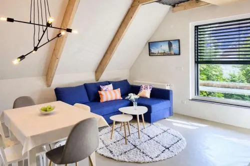 Group Stay near BER Airport - 2 Private Apartments in Berlin, Deutschland