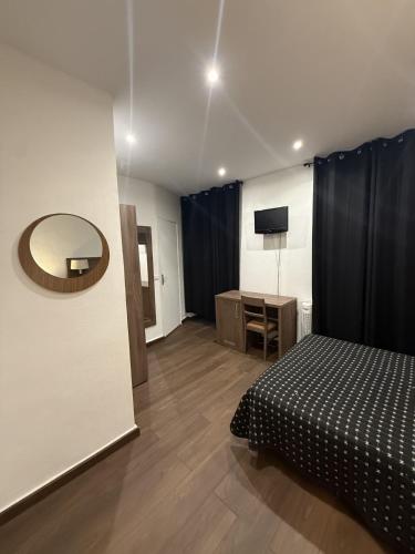 Victory Hotel Galou – Paris, TX