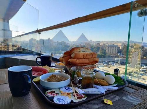 Mad og drikke, Eyes Of Egypt Pyramids View Boutique Hotel in Giza