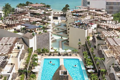 Aldea Thai Downtown Oceanview Residences