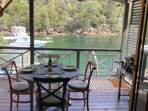The Haven Cottage Point Sydney in Ku-Ring-Gai