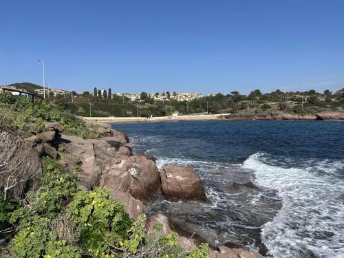 Studio vue mer, clim, parking - 4 pers. - FR-1-226A-215 in Le Trayas Superieur