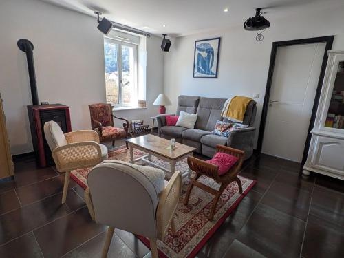 Appartement paisible proche centre - 4 pers. - FR-1-589-849 - Location saisonnière - Remiremont