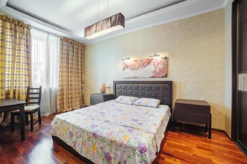 FlatComfort Nezavisimosti 44