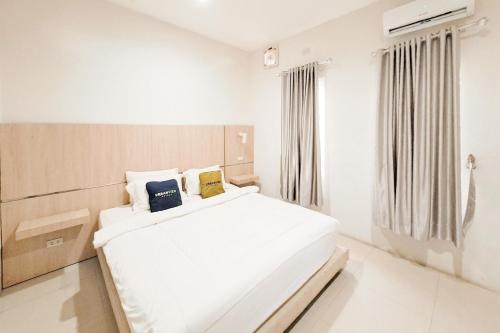 Urbanview Hotel Gracia Metro Lampung in Metro