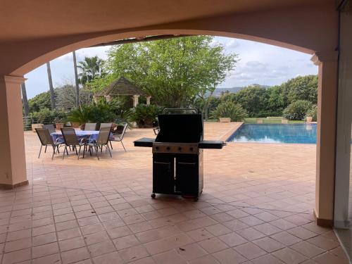 Huge house in Palma - image 4
