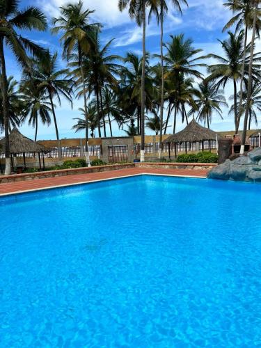 Swimming pool, On the road to happiness Tucacas, with a beach and brackish water con agua salobre in Boca de Aroa