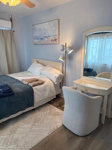Ocean View Cozy Stay 1 in ฮอล (MA)