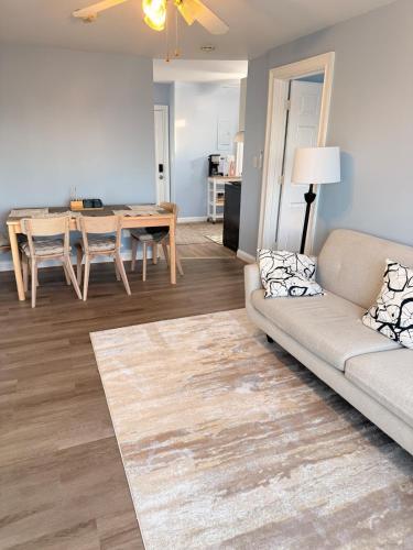 Ocean View Cozy Stay 4 in ฮอล (MA)