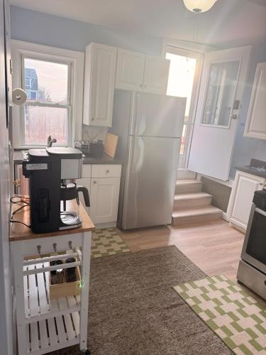 Ocean View Cozy Stay 4 in ฮอล (MA)