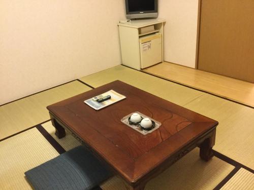 room detail thumbnail 2