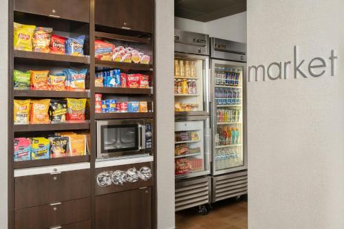 Courtyard by Marriott Albuquerque Airport - image 21
