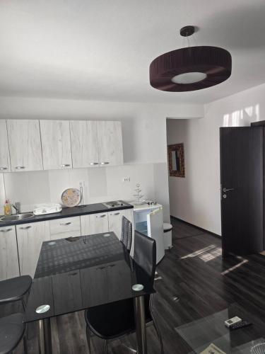 Apartment Djordje Budva-Jaz in Glavati