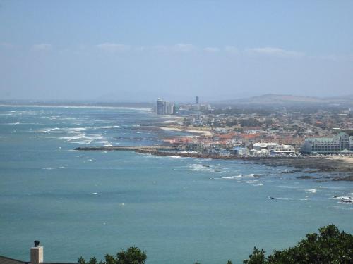 Gordons Bay Mountainside Apartment