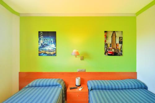 Hostal Apolo Trece - image 6