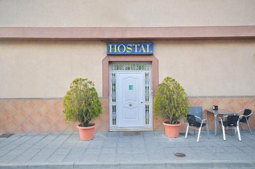 Hostal Apolo Trece - image 14