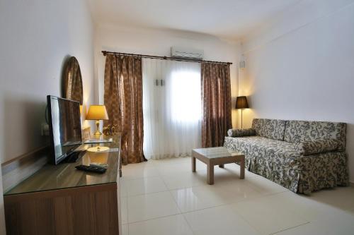 Palm Bay Beach Hotel