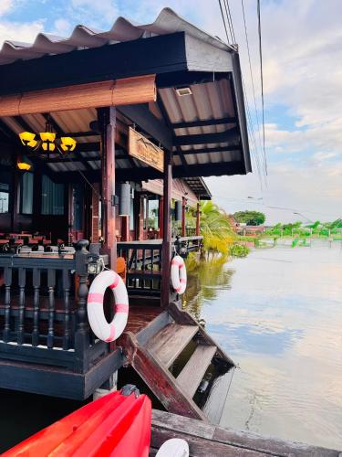 Little Bangkoknoi