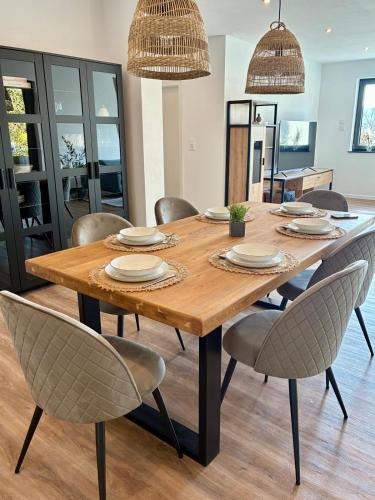 Iekārtas, RaumWerk Apartment, Family-Friendly, Terrace in Hollstadt