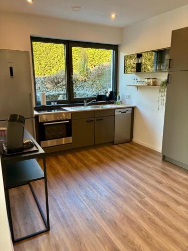 virtuve, RaumWerk Apartment, Family-Friendly, Terrace in Hollstadt