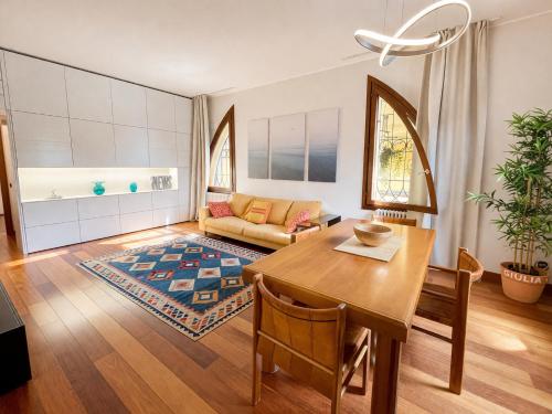 -Piazza Mazzini- 120 mq - 2 camere - 2 bagni e Garage