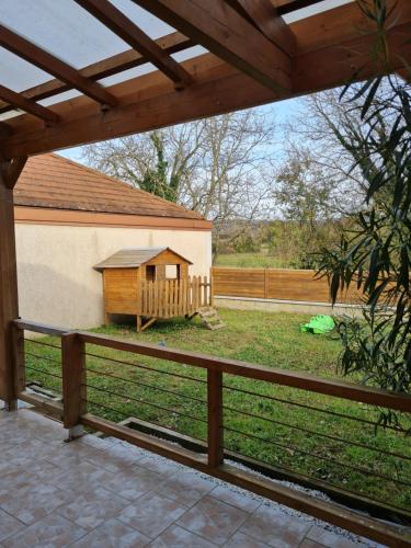 gîte des Bois (gite des Bois) in Sainte-Julie