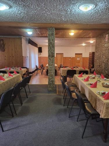 Restoran, Pensiunea Poieni in Ceahlau