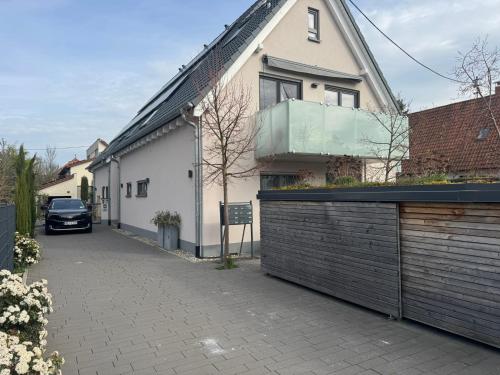 المنظر الخارجي, Schöne Wohnung mit eigenem Eingang Souterrain (Schone Wohnung mit eigenem Eingang Souterrain) in Walldorf