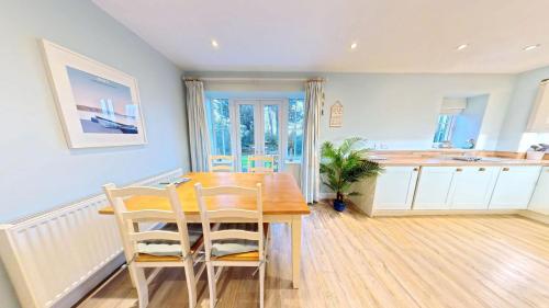 Seashells Cottage - Part of the The Bay Filey Holiday Village with pool, gym and direct beach access, pub, restaurant, tennis and meadows walks, Reighton (fotografie 5)