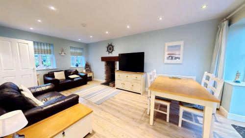 Seashells Cottage - Part of the The Bay Filey Holiday Village with pool, gym and direct beach access, pub, restaurant, tennis and meadows walks, Reighton (fotografie 6)